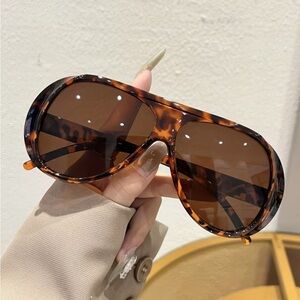 Affordable Fashion Finds Tortoise Brown Aviator Sunglasses